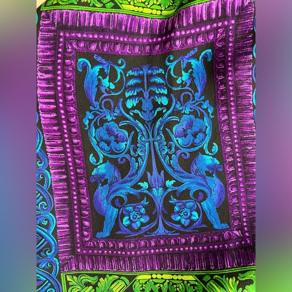 VINTAGE ADRIENNE VITTADINI SILK SCARF Geometric Design Vibrant Purple Green Blue - Picture 12 of 17